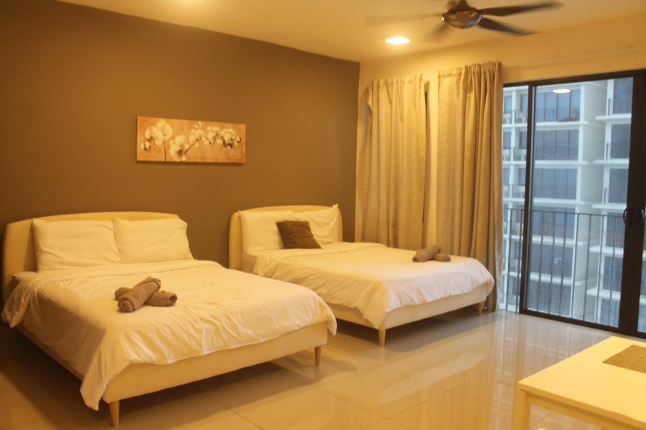Vivian'S Studio Trefoil Setia Alam Shah Alam Dış mekan fotoğraf
