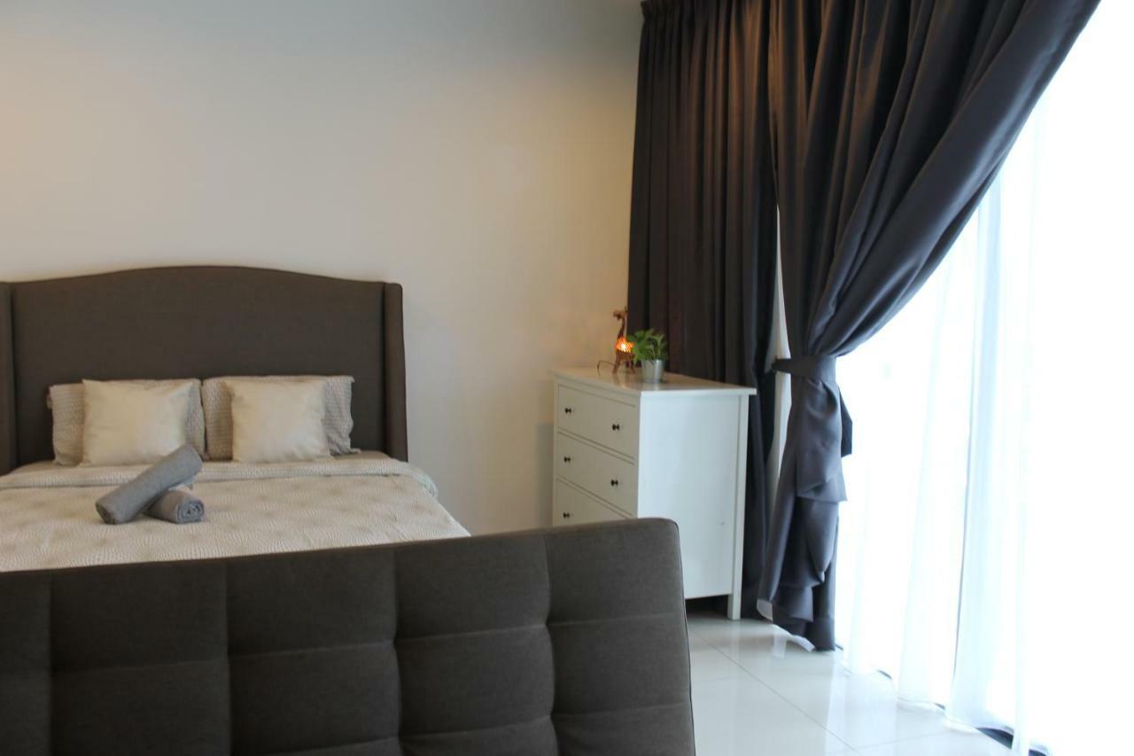 Vivian'S Studio Trefoil Setia Alam Shah Alam Dış mekan fotoğraf