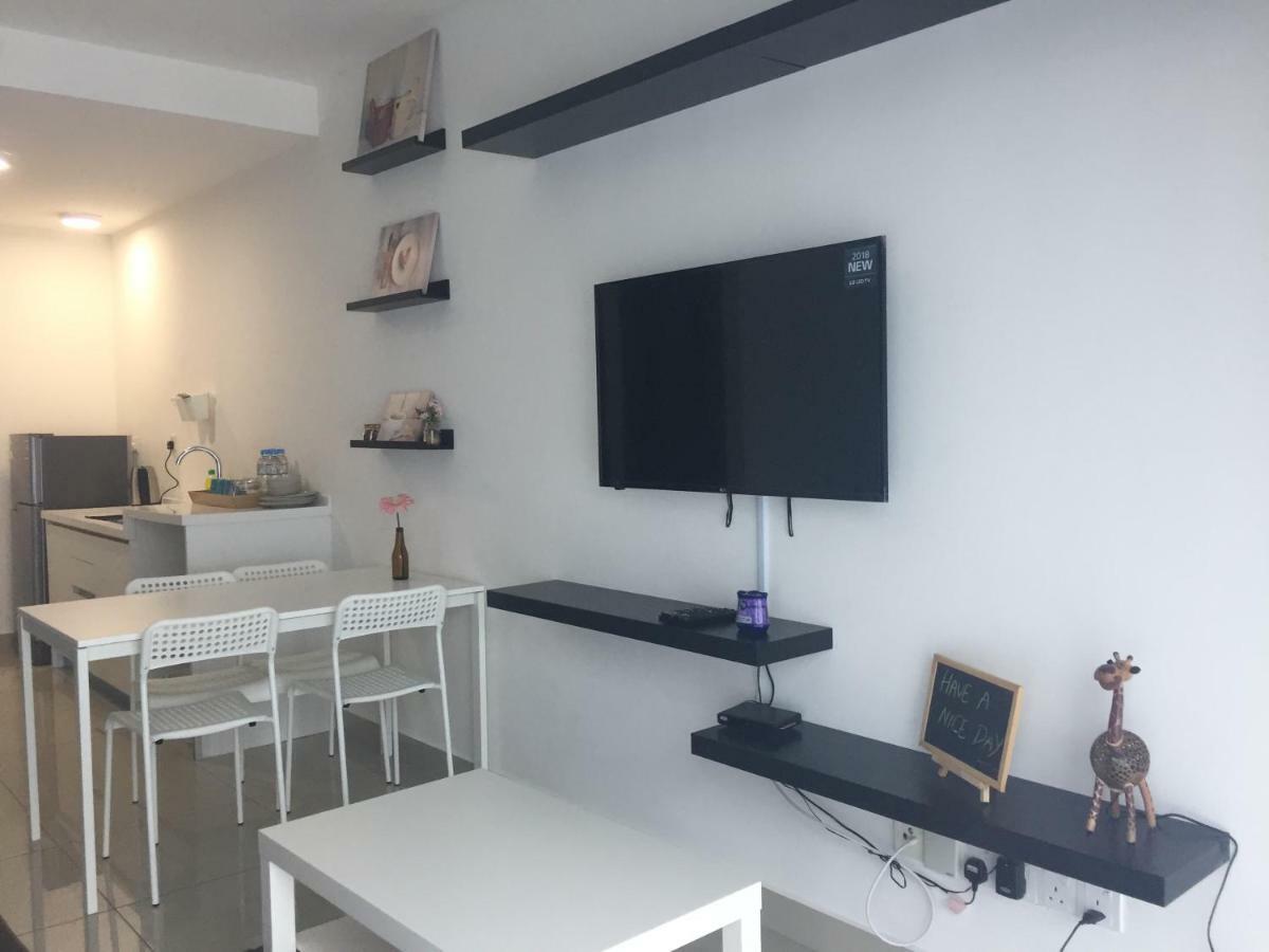 Vivian'S Studio Trefoil Setia Alam Shah Alam Dış mekan fotoğraf